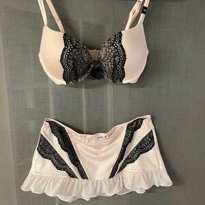 Frederick's of Hollywood Pink and Black Lace Bra Intimates
